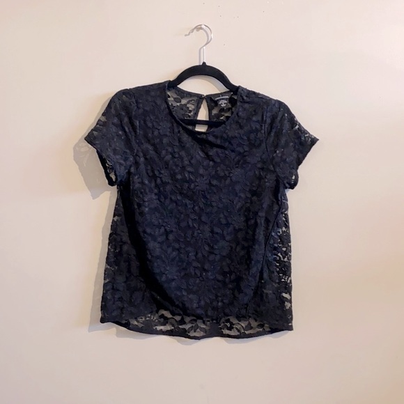 💥 3/$25💥| Moda International | Lace Top | Size S - Picture 1 of 7